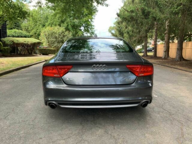 Сірий Ауді A7 Sportback, об'ємом двигуна 3 л та пробігом 89 тис. км за 3250 $, фото 5 на Automoto.ua