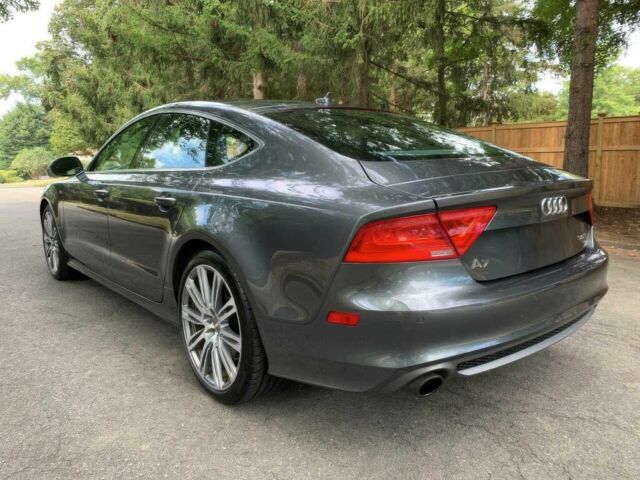 Сірий Ауді A7 Sportback, об'ємом двигуна 3 л та пробігом 89 тис. км за 3250 $, фото 6 на Automoto.ua