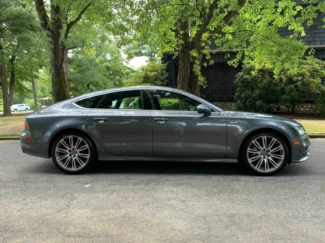 Сірий Ауді A7 Sportback, об'ємом двигуна 3 л та пробігом 89 тис. км за 3250 $, фото 3 на Automoto.ua