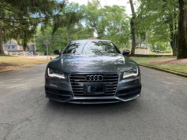 Ауди A7 Sportback 2014 в Ивано-Франковске на Automoto.ua Серый Ауди A7 Sportback, объемом двигателя 3 л и пробегом 85 тыс. км за 17900 $, фото 1 на Automoto.ua