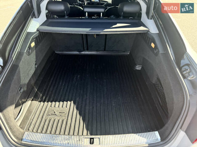 Сірий Ауді A7 Sportback, об'ємом двигуна 3 л та пробігом 234 тис. км за 19999 $, фото 57 на Automoto.ua