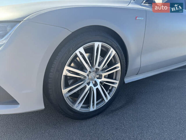 Сірий Ауді A7 Sportback, об'ємом двигуна 3 л та пробігом 234 тис. км за 19999 $, фото 22 на Automoto.ua