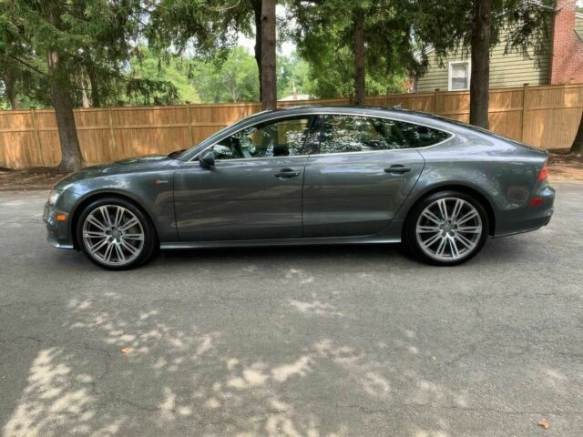 Сірий Ауді A7 Sportback, об'ємом двигуна 3 л та пробігом 89 тис. км за 3250 $, фото 7 на Automoto.ua