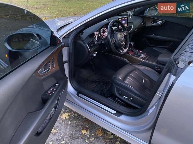 Серый Ауди A7 Sportback, объемом двигателя 3 л и пробегом 131 тыс. км за 27000 $, фото 9 на Automoto.ua