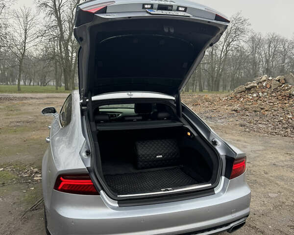 Серый Ауди A7 Sportback, объемом двигателя 3 л и пробегом 165 тыс. км за 22000 $, фото 12 на Automoto.ua