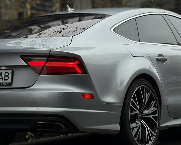 Серый Ауди A7 Sportback, объемом двигателя 3 л и пробегом 227 тыс. км за 22500 $, фото 2 на Automoto.ua