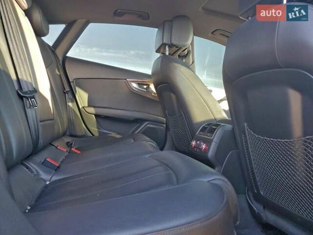 Серый Ауди A7 Sportback, объемом двигателя 3 л и пробегом 180 тыс. км за 5100 $, фото 9 на Automoto.ua