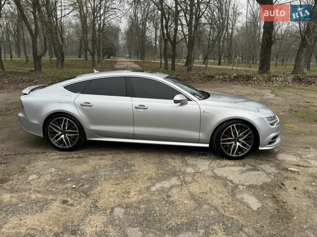 Серый Ауди A7 Sportback, объемом двигателя 3 л и пробегом 165 тыс. км за 22000 $, фото 2 на Automoto.ua