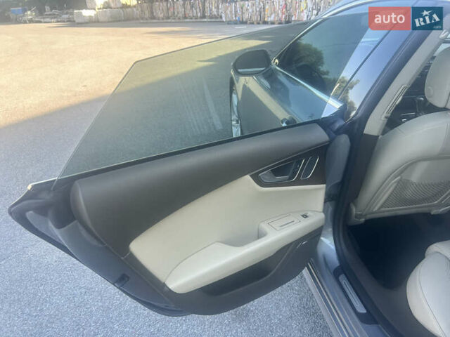 Серый Ауди A7 Sportback, объемом двигателя 3 л и пробегом 162 тыс. км за 26800 $, фото 34 на Automoto.ua