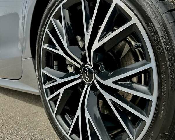 Серый Ауди A7 Sportback, объемом двигателя 3 л и пробегом 200 тыс. км за 23500 $, фото 3 на Automoto.ua