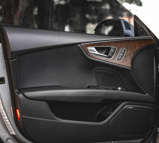 Сірий Ауді A7 Sportback, об'ємом двигуна 3 л та пробігом 87 тис. км за 27500 $, фото 11 на Automoto.ua