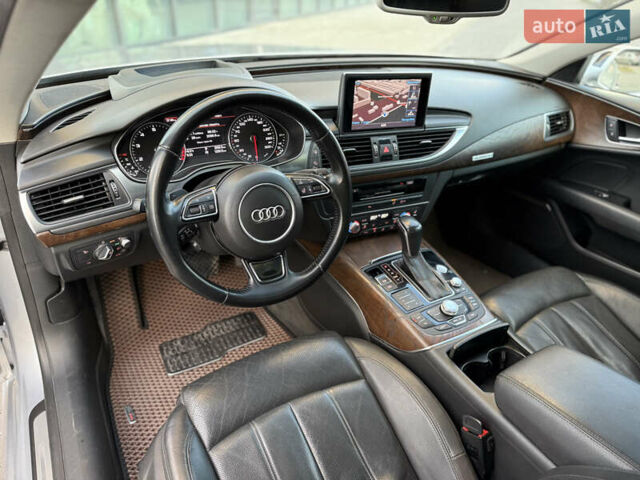 Сірий Ауді A7 Sportback, об'ємом двигуна 3 л та пробігом 120 тис. км за 19200 $, фото 33 на Automoto.ua