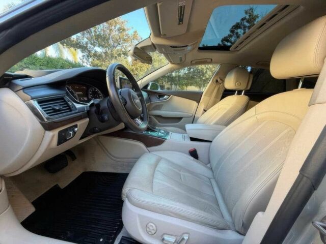 Серый Ауди A7 Sportback, объемом двигателя 3 л и пробегом 77 тыс. км за 7800 $, фото 9 на Automoto.ua