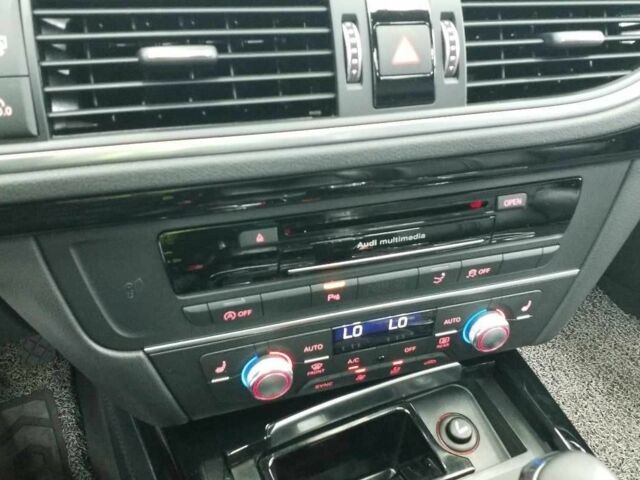 Серый Ауди A7 Sportback, объемом двигателя 3 л и пробегом 153 тыс. км за 8500 $, фото 5 на Automoto.ua