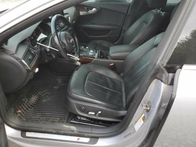 Серый Ауди A7 Sportback, объемом двигателя 3 л и пробегом 73 тыс. км за 6000 $, фото 6 на Automoto.ua