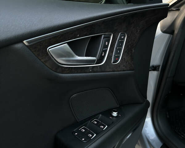 Сірий Ауді A7 Sportback, об'ємом двигуна 3 л та пробігом 237 тис. км за 29700 $, фото 45 на Automoto.ua