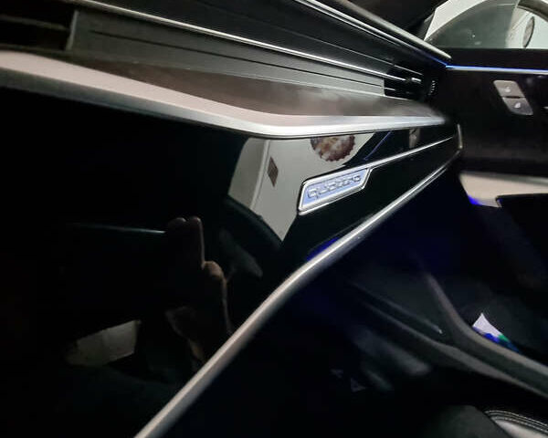 Серый Ауди A7 Sportback, объемом двигателя 3 л и пробегом 130 тыс. км за 55500 $, фото 19 на Automoto.ua
