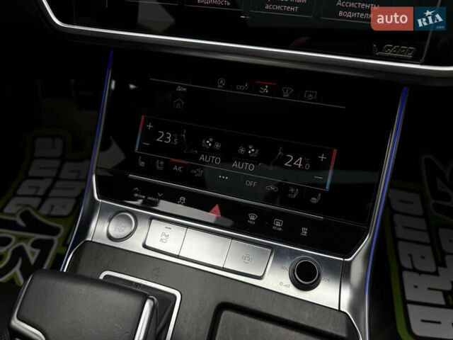 Серый Ауди A7 Sportback, объемом двигателя 2.97 л и пробегом 70 тыс. км за 67000 $, фото 46 на Automoto.ua