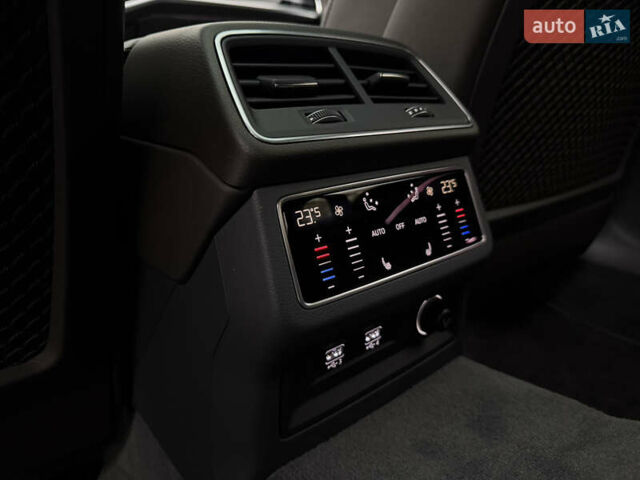 Серый Ауди A7 Sportback, объемом двигателя 2.97 л и пробегом 70 тыс. км за 67000 $, фото 91 на Automoto.ua