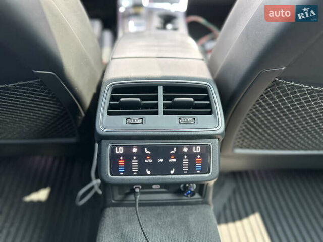 Серый Ауди A7 Sportback, объемом двигателя 3 л и пробегом 72 тыс. км за 58000 $, фото 26 на Automoto.ua