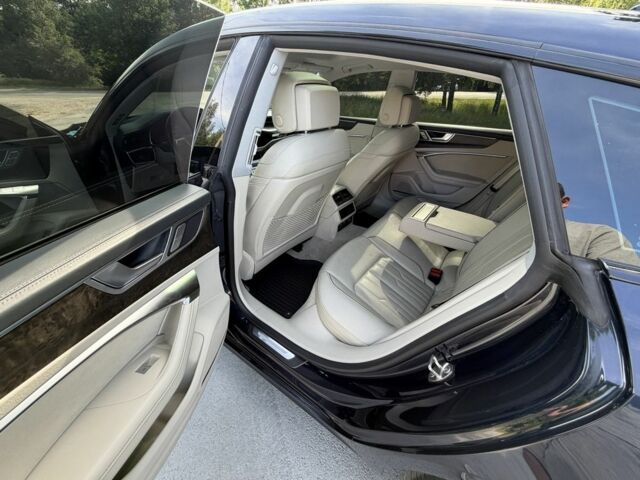 Синий Ауди A7 Sportback, объемом двигателя 3 л и пробегом 140 тыс. км за 39999 $, фото 6 на Automoto.ua