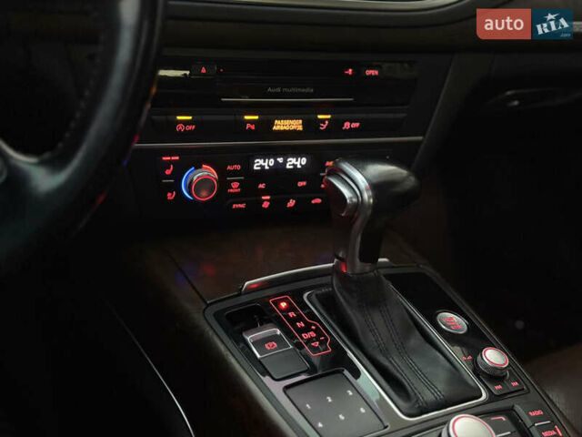 Синий Ауди A7 Sportback, объемом двигателя 3 л и пробегом 256 тыс. км за 12900 $, фото 19 на Automoto.ua