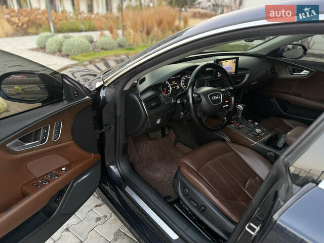Синий Ауди A7 Sportback, объемом двигателя 3 л и пробегом 256 тыс. км за 12900 $, фото 15 на Automoto.ua
