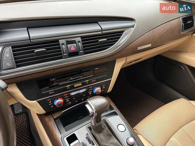 Синий Ауди A7 Sportback, объемом двигателя 2.97 л и пробегом 130 тыс. км за 20550 $, фото 45 на Automoto.ua