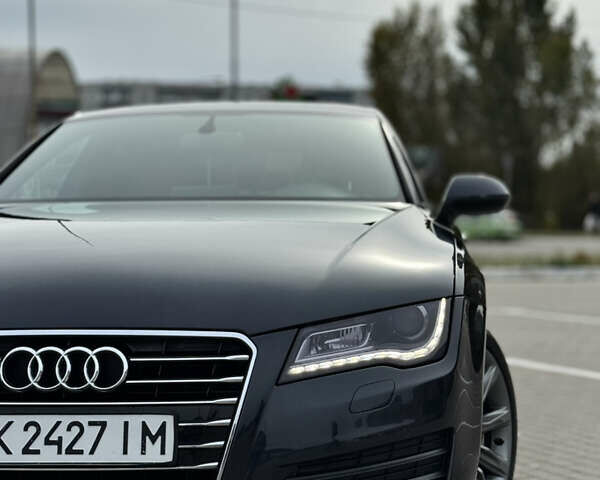 Синій Ауді A7 Sportback, об'ємом двигуна 3 л та пробігом 260 тис. км за 19300 $, фото 2 на Automoto.ua