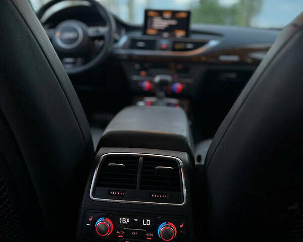 Синий Ауди A7 Sportback, объемом двигателя 3 л и пробегом 119 тыс. км за 18000 $, фото 5 на Automoto.ua