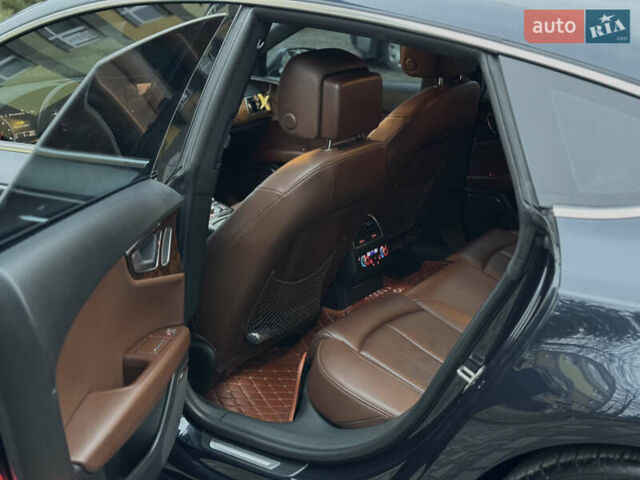 Синий Ауди A7 Sportback, объемом двигателя 3 л и пробегом 258 тыс. км за 21700 $, фото 13 на Automoto.ua