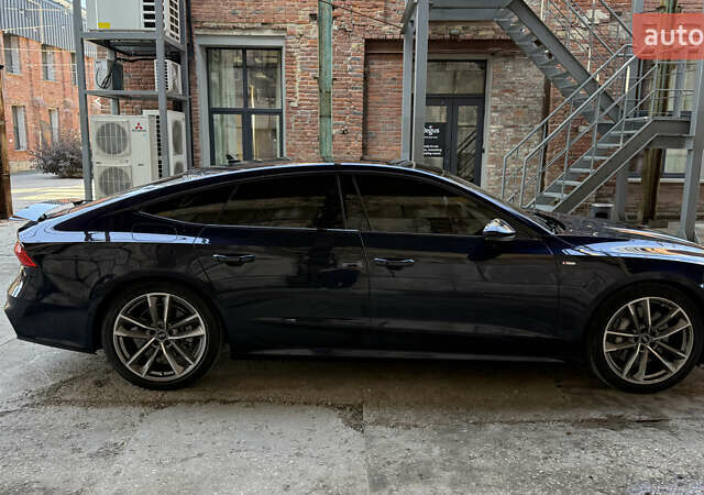 Синий Ауди A7 Sportback, объемом двигателя 3 л и пробегом 61 тыс. км за 53500 $, фото 5 на Automoto.ua