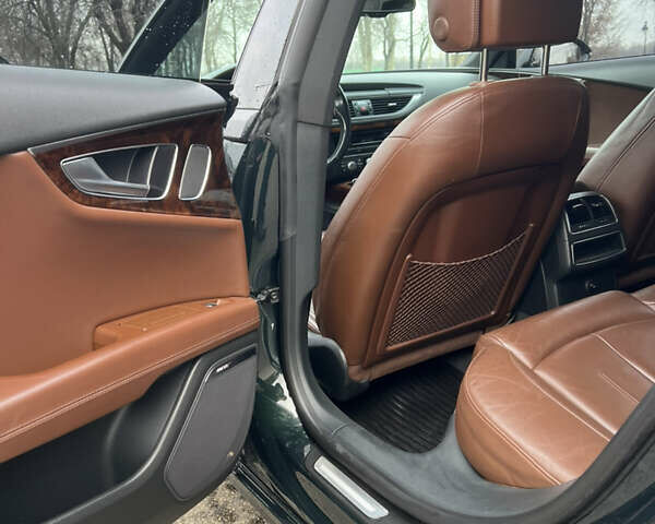 Зеленый Ауди A7 Sportback, объемом двигателя 3 л и пробегом 213 тыс. км за 21500 $, фото 12 на Automoto.ua