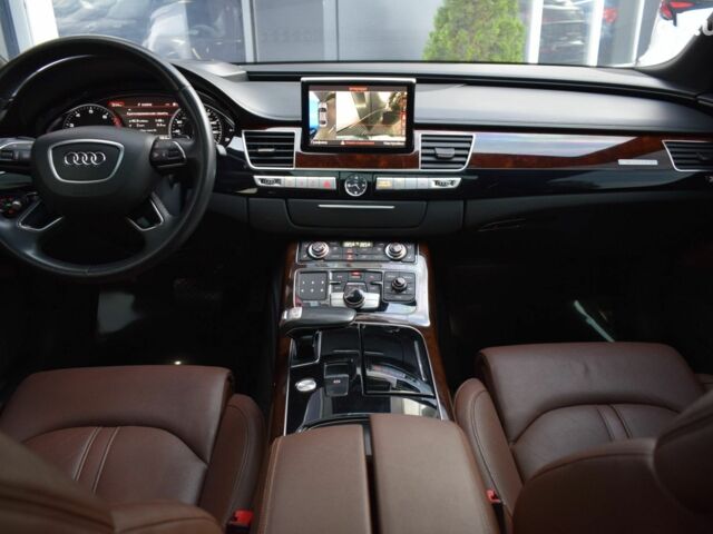 Белый Ауди А8, объемом двигателя 3 л и пробегом 119 тыс. км за 27900 $, фото 4 на Automoto.ua