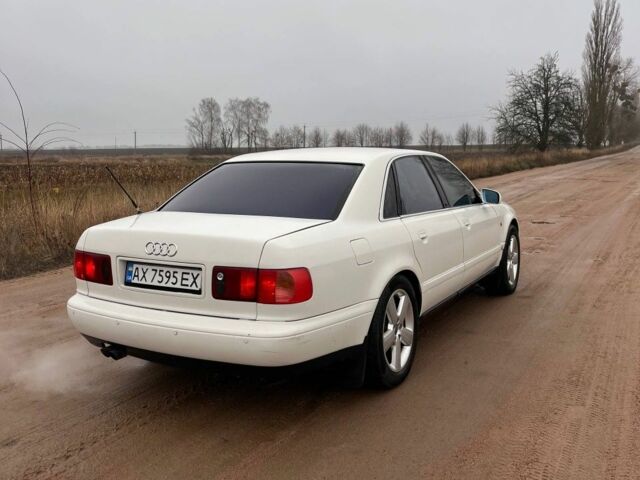 Белый Ауди А8, объемом двигателя 4.2 л и пробегом 432 тыс. км за 2900 $, фото 6 на Automoto.ua