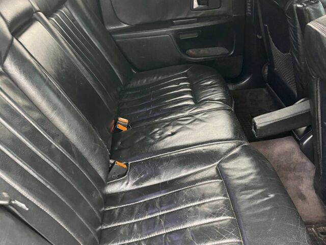 Белый Ауди А8, объемом двигателя 4.2 л и пробегом 432 тыс. км за 2900 $, фото 5 на Automoto.ua