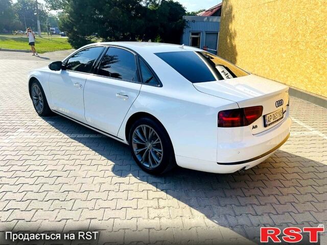 Белый Ауди А8, объемом двигателя 3 л и пробегом 163 тыс. км за 18600 $, фото 4 на Automoto.ua