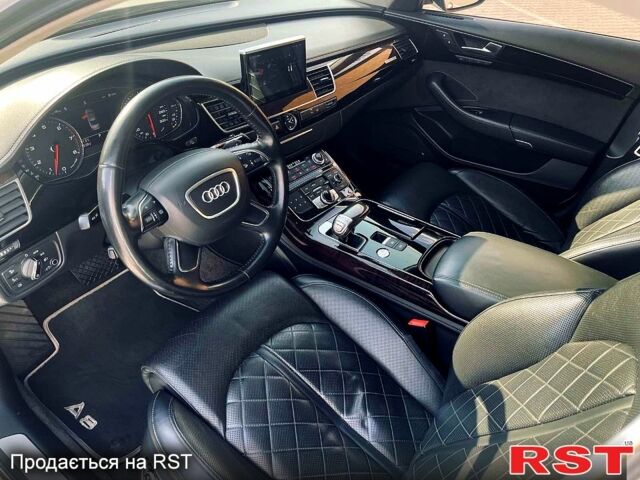 Белый Ауди А8, объемом двигателя 3 л и пробегом 163 тыс. км за 18600 $, фото 7 на Automoto.ua