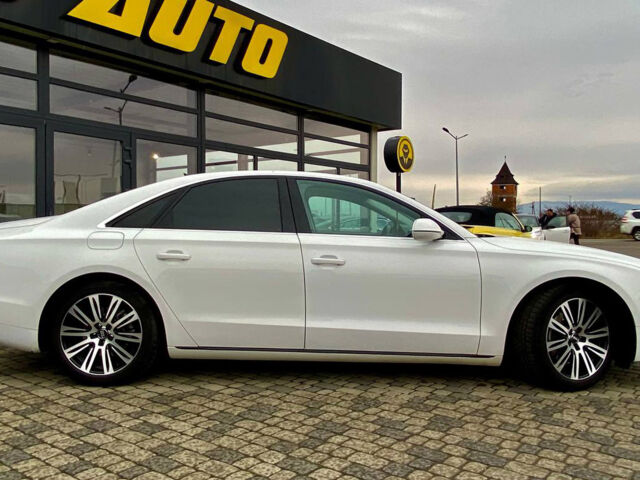 Білий Ауді A8, об'ємом двигуна 3 л та пробігом 217 тис. км за 23300 $, фото 7 на Automoto.ua