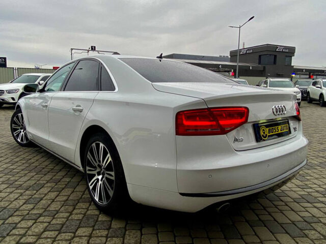 Білий Ауді A8, об'ємом двигуна 3 л та пробігом 217 тис. км за 23300 $, фото 4 на Automoto.ua