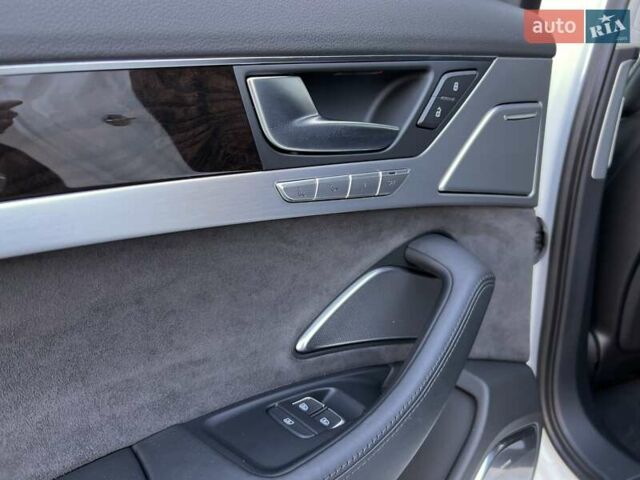 Белый Ауди А8, объемом двигателя 4.16 л и пробегом 114 тыс. км за 19900 $, фото 29 на Automoto.ua