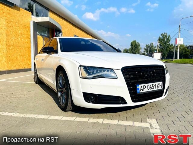 Белый Ауди А8, объемом двигателя 3 л и пробегом 163 тыс. км за 18600 $, фото 1 на Automoto.ua