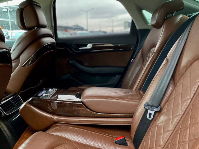 Білий Ауді A8, об'ємом двигуна 3 л та пробігом 217 тис. км за 23300 $, фото 24 на Automoto.ua