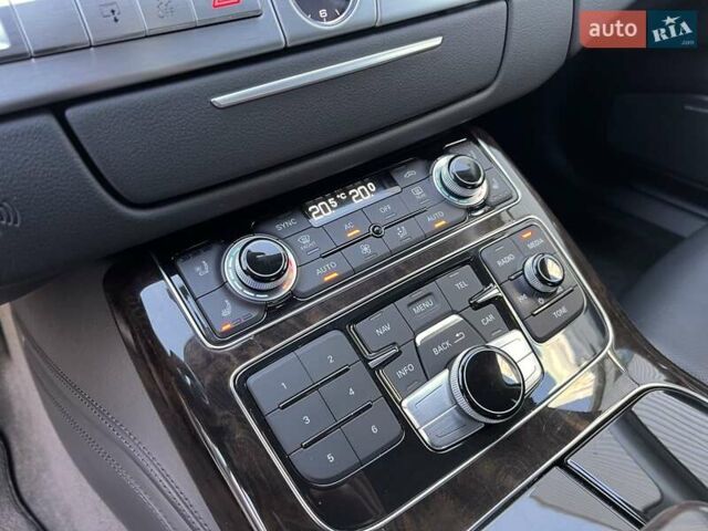 Белый Ауди А8, объемом двигателя 4.16 л и пробегом 114 тыс. км за 19900 $, фото 18 на Automoto.ua