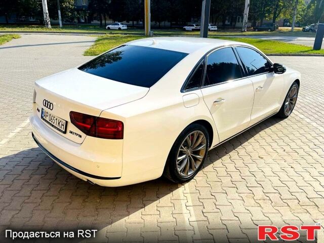 Белый Ауди А8, объемом двигателя 3 л и пробегом 163 тыс. км за 18600 $, фото 2 на Automoto.ua