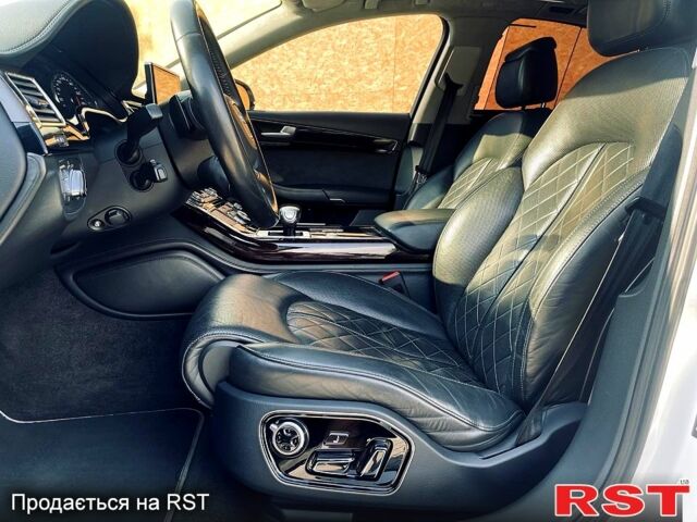 Белый Ауди А8, объемом двигателя 3 л и пробегом 163 тыс. км за 18600 $, фото 9 на Automoto.ua