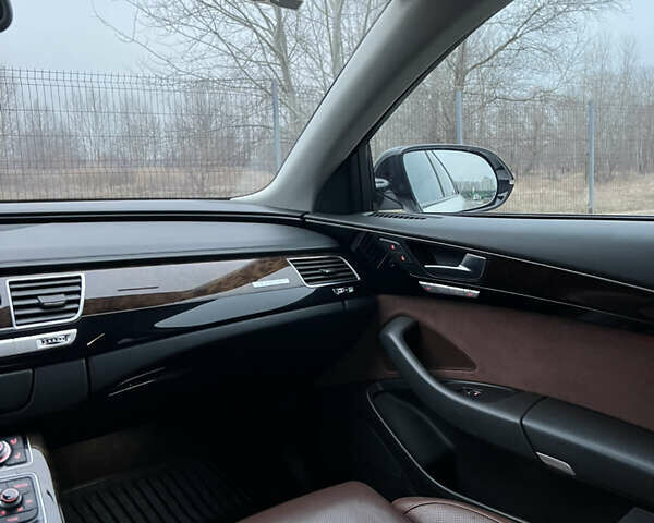 Білий Ауді A8, об'ємом двигуна 2.97 л та пробігом 329 тис. км за 16300 $, фото 13 на Automoto.ua