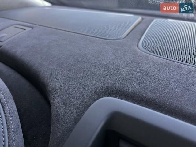 Белый Ауди А8, объемом двигателя 4.16 л и пробегом 114 тыс. км за 19900 $, фото 41 на Automoto.ua