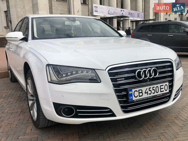Белый Ауди А8, объемом двигателя 2.97 л и пробегом 205 тыс. км за 19000 $, фото 3 на Automoto.ua