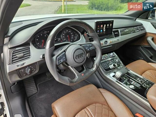Белый Ауди А8, объемом двигателя 3 л и пробегом 120 тыс. км за 28000 $, фото 9 на Automoto.ua
